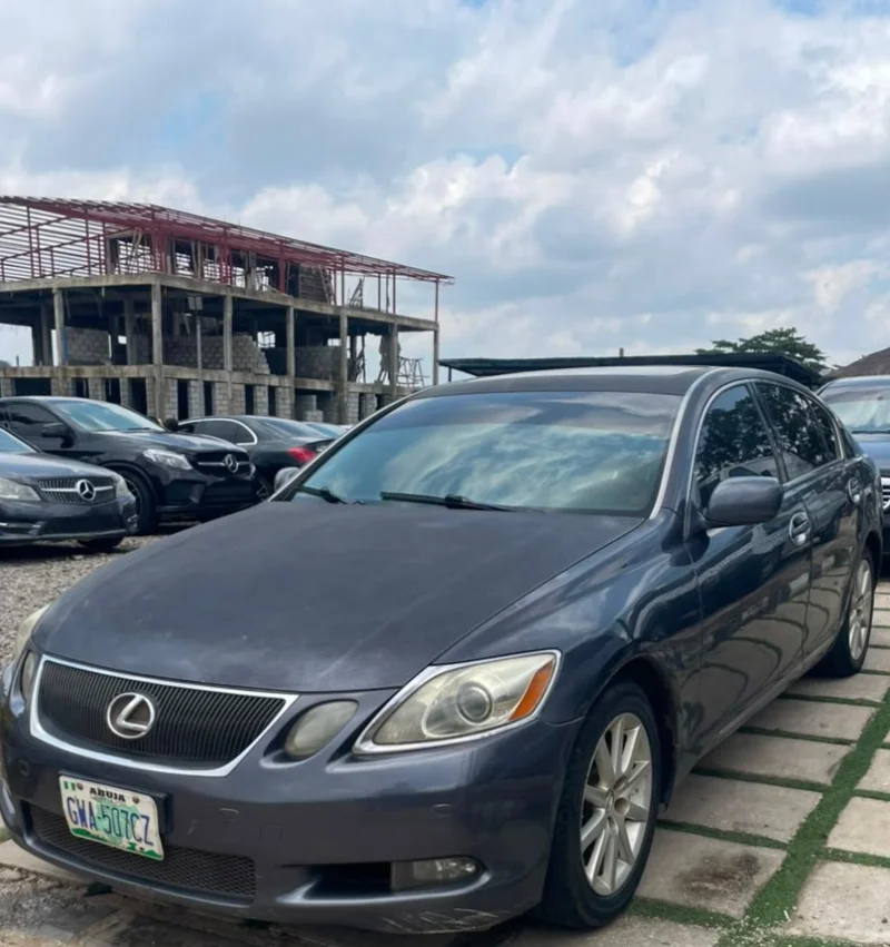 Lexus 